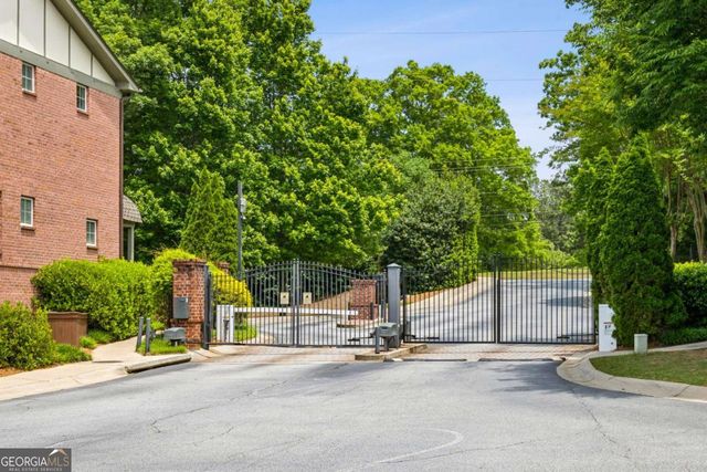 3732 Ashford Creek Lane, Brookhaven, GA 30319