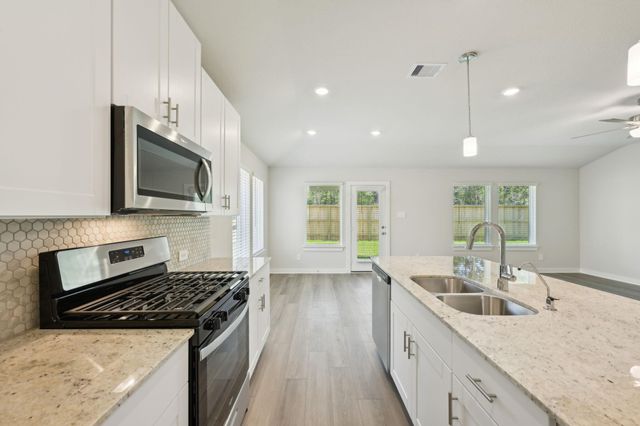 4841 Magnolia Springs Drive, Pearland, TX 77584