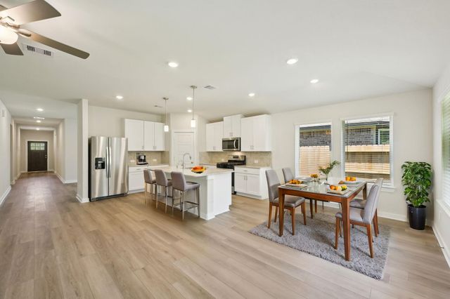 4841 Magnolia Springs Drive, Pearland, TX 77584