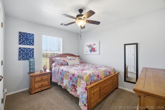 111 W Redwood Street, Coweta, OK 74429