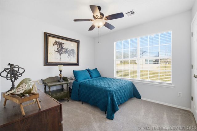 111 W Redwood Street, Coweta, OK 74429