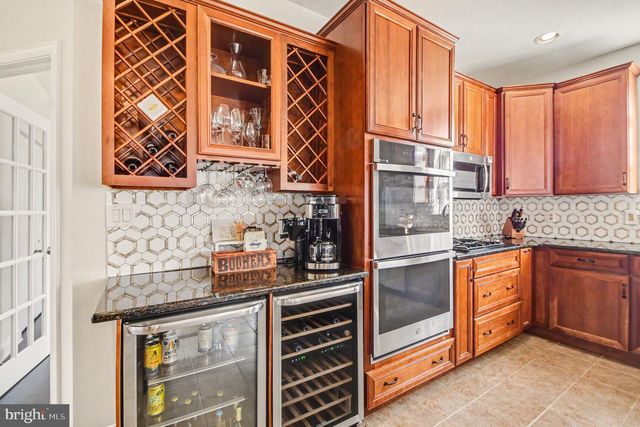 2202 SMITHFIELD CT, Harleysville, PA 19438
