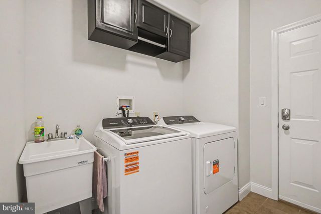 2202 SMITHFIELD CT, Harleysville, PA 19438