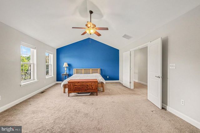 2202 SMITHFIELD CT, Harleysville, PA 19438