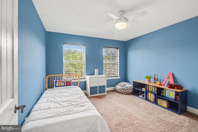 2202 SMITHFIELD CT, Harleysville, PA 19438