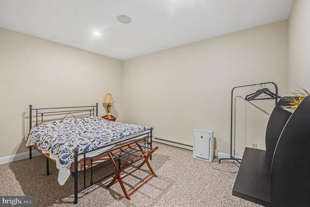 2202 SMITHFIELD CT, Harleysville, PA 19438