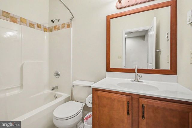 2202 SMITHFIELD CT, Harleysville, PA 19438