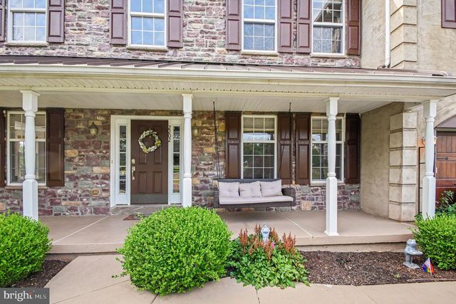 2202 SMITHFIELD CT, Harleysville, PA 19438