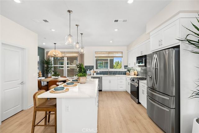 415 S Eleanor Street, Pomona, CA 91766