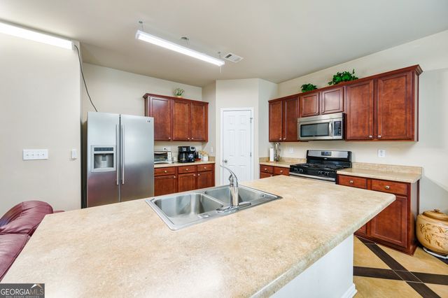 6884 Barker Station Walk, Sugar Hill, GA 30518