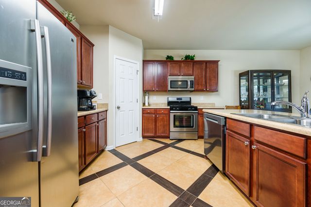 6884 Barker Station Walk, Sugar Hill, GA 30518