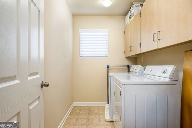 6884 Barker Station Walk, Sugar Hill, GA 30518