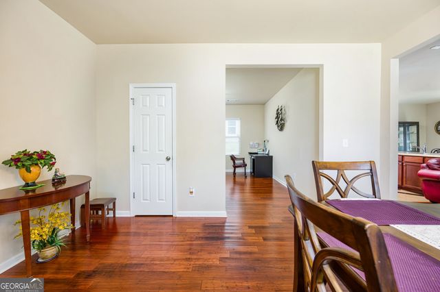 6884 Barker Station Walk, Sugar Hill, GA 30518