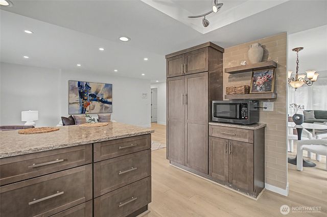 17904 156th Place SE, Renton, WA 98058