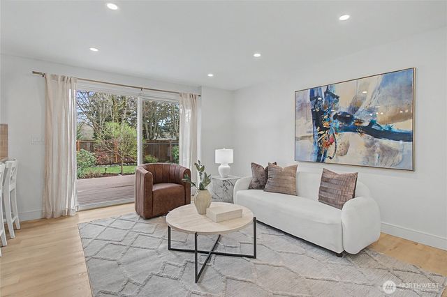 17904 156th Place SE, Renton, WA 98058