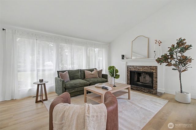 17904 156th Place SE, Renton, WA 98058