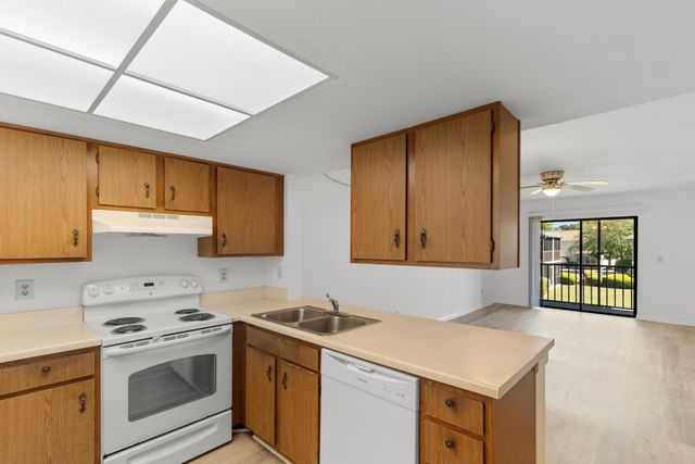 1301 Pridgen Rd Apt 108, Myrtle Beach, SC 29577