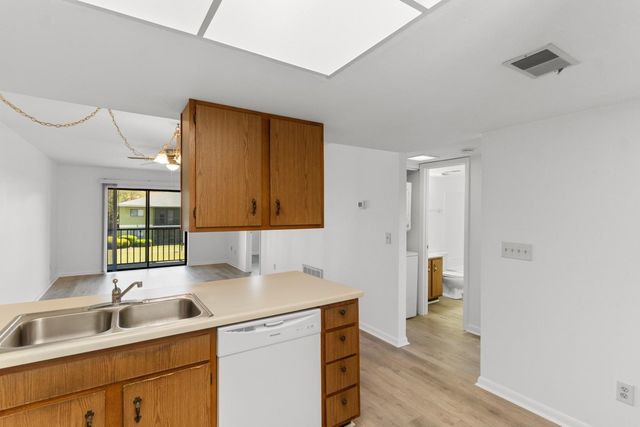 1301 Pridgen Rd Apt 108, Myrtle Beach, SC 29577