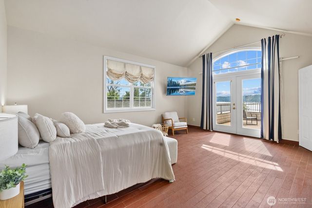 1542 E Sammamish Parkway NE, Sammamish, WA 98074