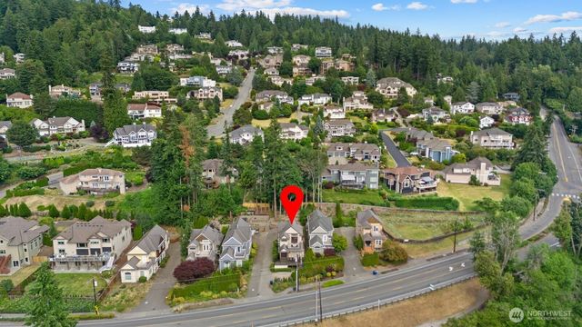 1542 E Sammamish Parkway NE, Sammamish, WA 98074