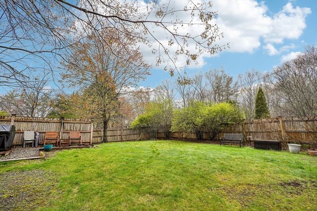 411 Salem St, Wilmington, MA 01887