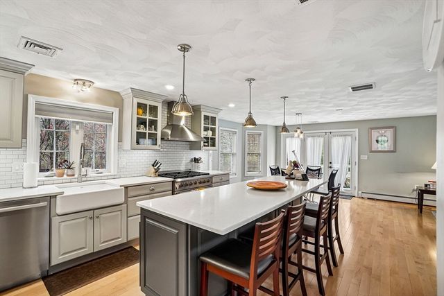 411 Salem St, Wilmington, MA 01887
