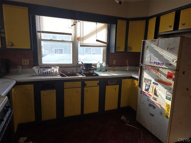 116 East Oneida Street, Oswego, NY 13126