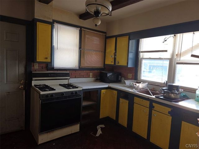116 East Oneida Street, Oswego, NY 13126