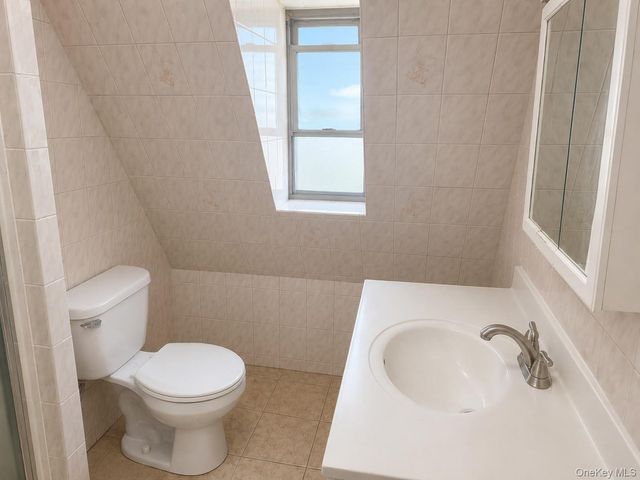 1044 41st, Brooklyn, NY 11219