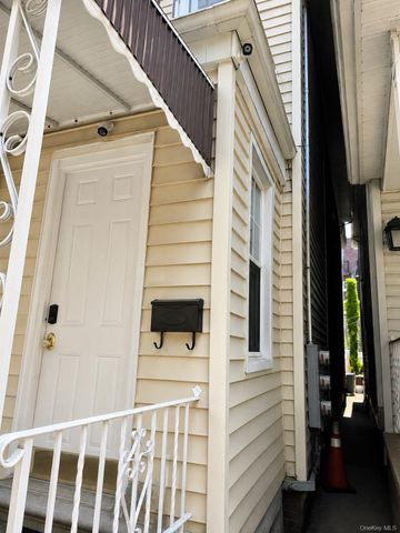 1044 41st, Brooklyn, NY 11219