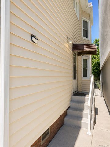 1044 41st, Brooklyn, NY 11219