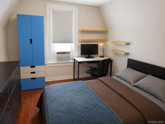 1044 41st, Brooklyn, NY 11219