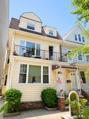1044 41st, Brooklyn, NY 11219