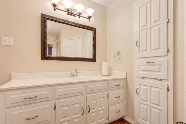 16744 Overland Stage Dr, Tyler, TX 75703