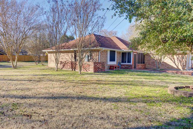 16744 Overland Stage Dr, Tyler, TX 75703