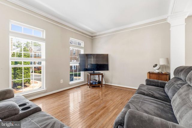9136 LAKE PARCEL DR, Fort Belvoir, VA 22060