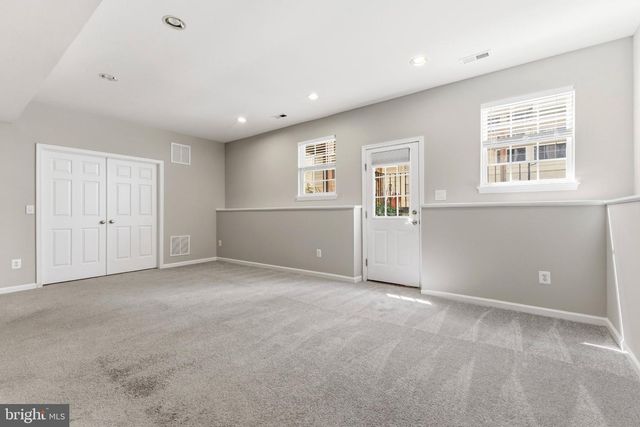 9136 LAKE PARCEL DR, Fort Belvoir, VA 22060