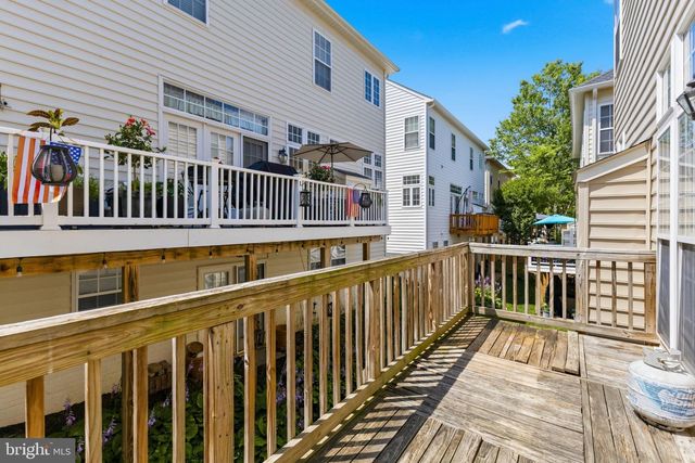 9136 LAKE PARCEL DR, Fort Belvoir, VA 22060