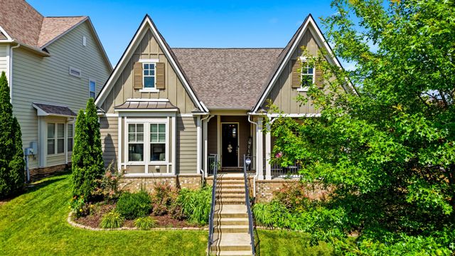 2801 Americus Dr, Thompsons Station, TN 37179
