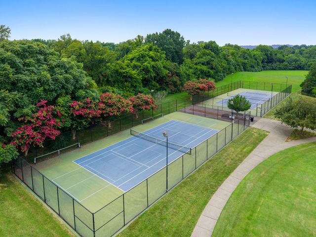 2801 Americus Dr, Thompsons Station, TN 37179