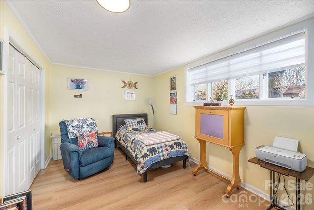 330 Woody Lane, Asheville, NC 28804