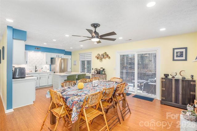 330 Woody Lane, Asheville, NC 28804