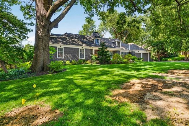 2800 W 68th Street, Mission Hills, KS 66208