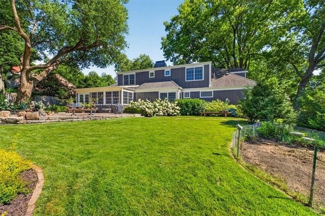 2800 W 68th Street, Mission Hills, KS 66208