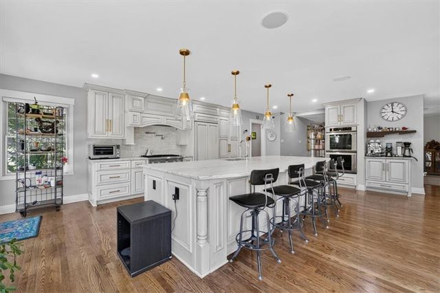 2800 W 68th Street, Mission Hills, KS 66208