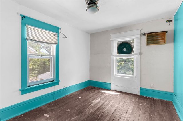 203 Baldwin Ave, Sharon, PA 16146