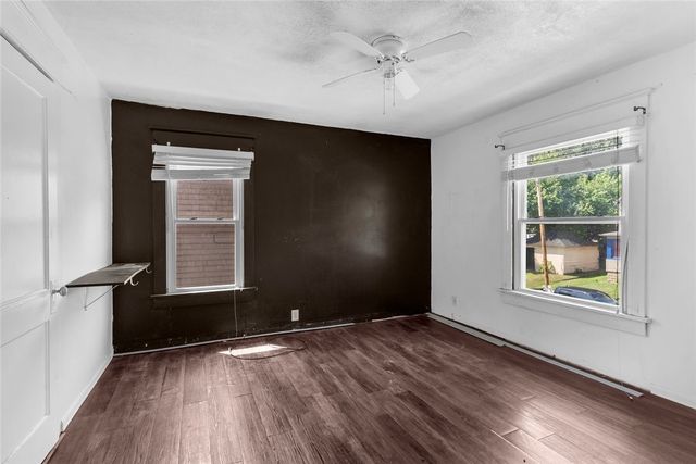 203 Baldwin Ave, Sharon, PA 16146