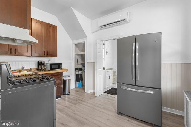 146 E CLAY ST, Lancaster, PA 17602