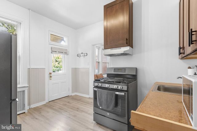 146 E CLAY ST, Lancaster, PA 17602