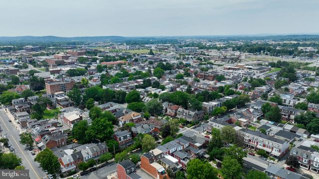 146 E CLAY ST, Lancaster, PA 17602